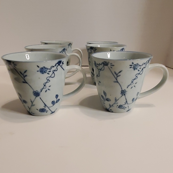 Set Of 6 Cute Blue Speckled Floral Cups - Picture 2 of 6